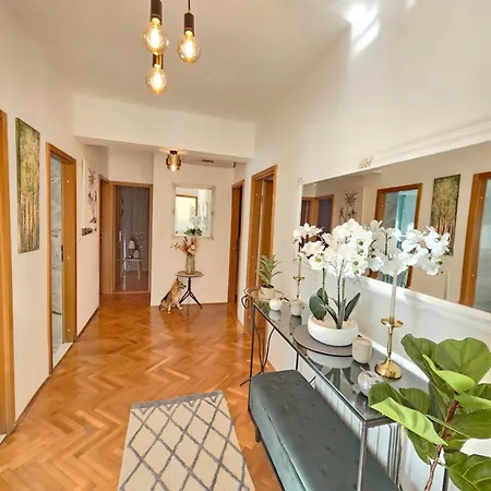 Miro Apartman *