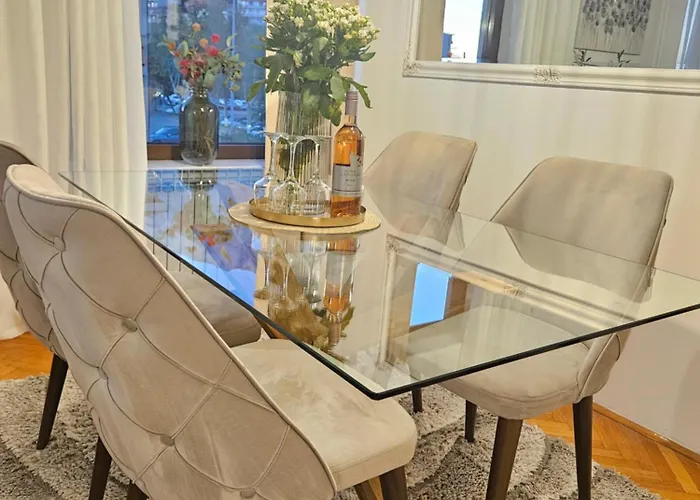 Miro Lägenhet Makarska